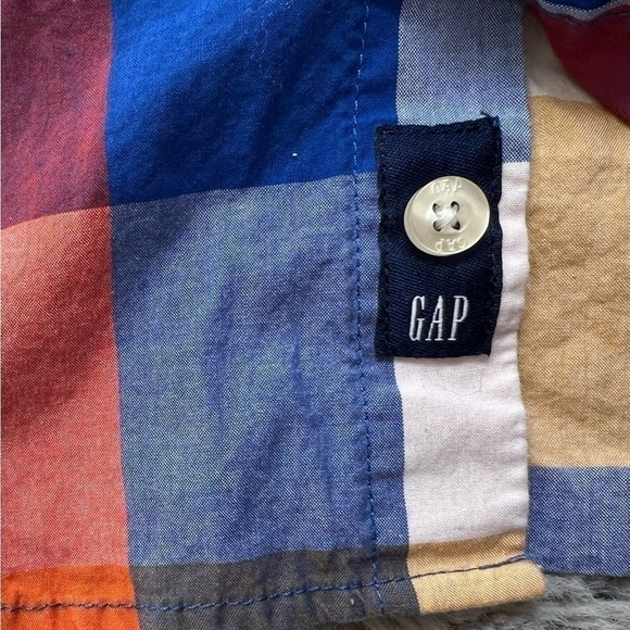 GAP button down coloured spring/Summer short sleeved dressy boy’s shirt large - Picture 4 of 6